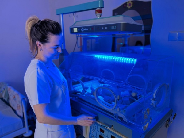 УФ-лампа для фототерапии новорождённых поступила в Луховицкую ЦРБ