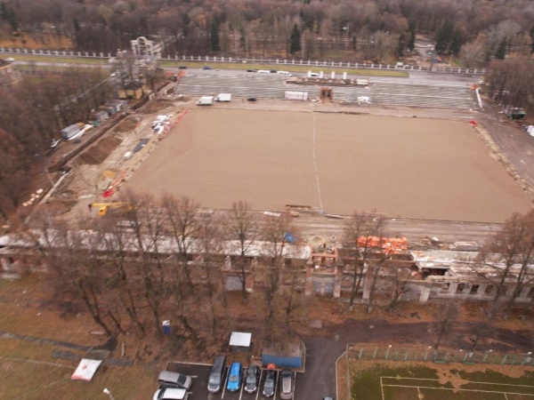 Продолжается реконструкция стадиона "Авангард"