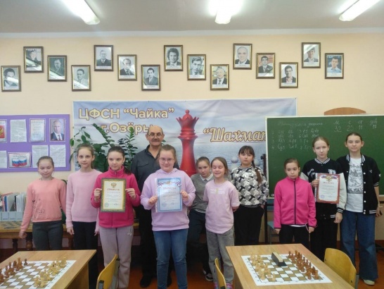 Юные шахматистки посвятили турнир Международному женскому дню