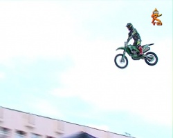 В субботу на главной площади Коломны снова летали мотоциклы