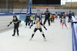 Воспитанники спортивной секции "Орлята" завершили зимний сезон конькобежными стартами
