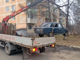 В Коломне продолжается эвакуация брошенного автотранспорта