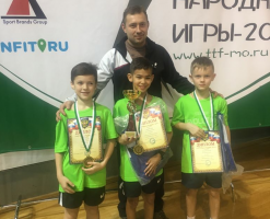 Коломенские мальчишки стали победителями в "Народных играх"