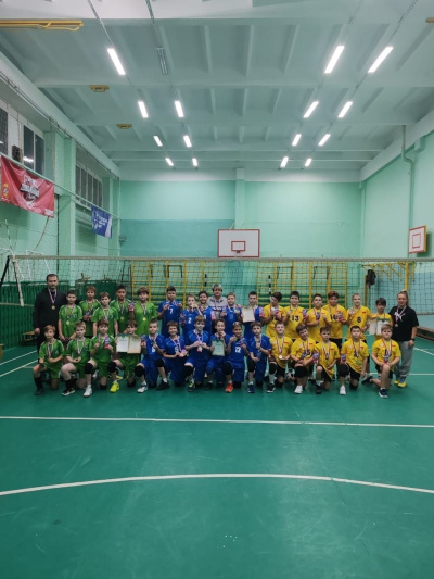 Коломенцы приняли участие в турнире по волейболу