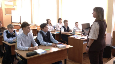 Школьники переходят в математические классы