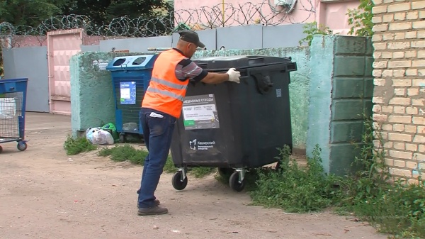 Решат ли новые контейнеры проблему с вывозом мусора?