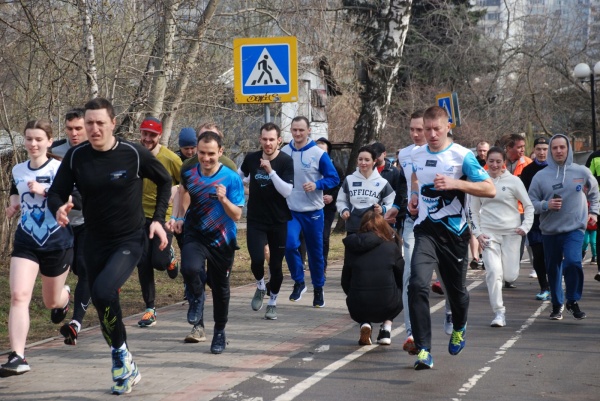 Заводчане привезли медали за победу в легкоатлетическом марафоне