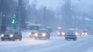 ГИБДД Подмосковья предупреждает водителей о снегопаде и метели в ближайшие дни