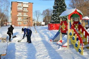 На прошлой неделе в Коломенском районе прошли субботники по уборке снега