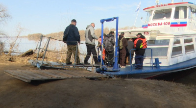 В Озёрах начала работу переправа