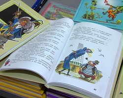 Детские писатели встретились с маленькими коломенцами в "Доме Озерова"