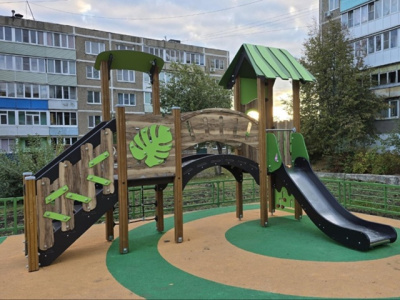 В микрорайоне Маршала Катукова установили новую площадку &quot;Дендрология&quot; 