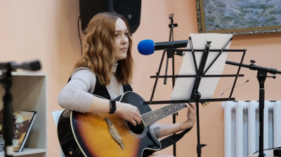 В Луховицкой библиотеке 14 февраля пройдёт квартирник "Скоро весна"