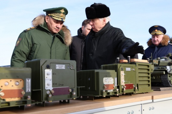 Министр обороны РФ Сергей Шойгу проверил выполнение госзаказа Конструкторским бюро машиностроения