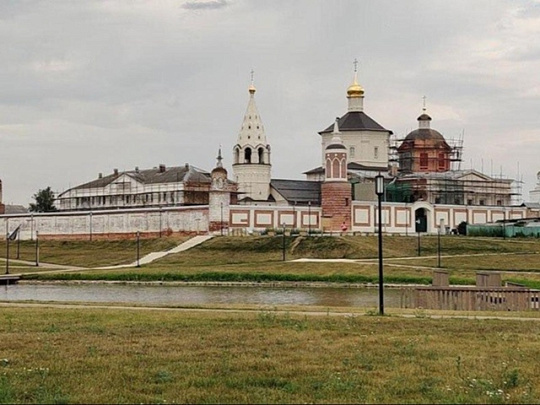 Три корпуса Бобренева монастыря реставрируют в Коломне