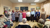 Пожилых в доме-интернате поздравили с Днем защитника Отечества