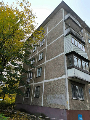 В панельных домах Коломны продолжается ремонт межпанельных швов