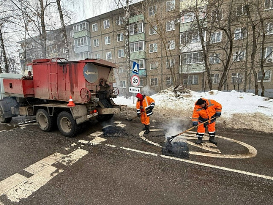 В городском округе Коломна начался ямочный ремонт дорог