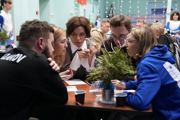 Филиал «ВМУ» АО «ОХК «Уралхим» выступил партнёром игр «Что? Где? Когда?» среди рабочих коллективов Воскресенска