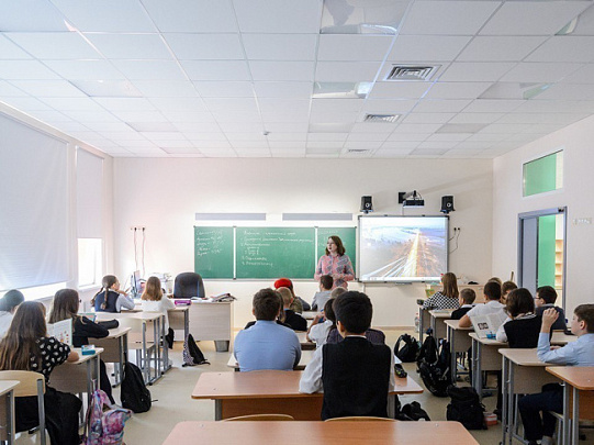 Горячая линия поможет быстрее находить квалифицированных педагогов