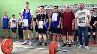 Коломенские тяжелоатлеты привезли медали всех достоинств