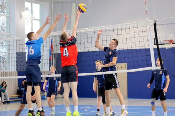 В Коломне прошёл турнир по волейболу среди мужских команд