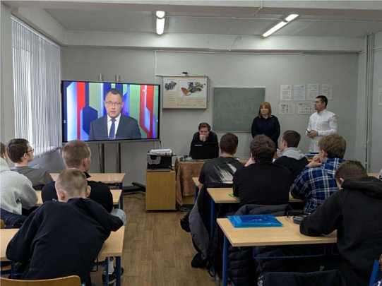 Беседа со студентами техникума о предотвращении опасностей на железной дороге