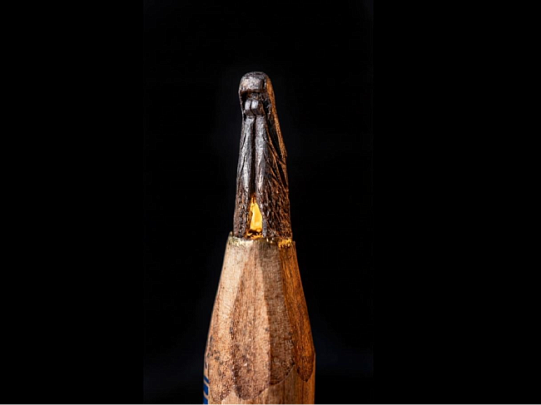 Егорьевский мастер создал мини-памятник "Матерям победителей"