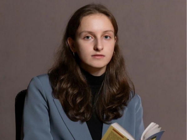Ученица Луховицкой школы №1 стала победителем Всероссийской олимпиады по литературе