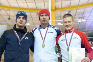 Павел Кулижников выиграл золото чемпионата России на дистанции 500 м