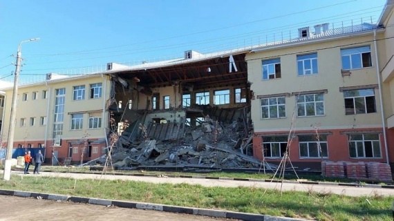 Главгосстройнадзор указал на возможные причины обрушения стены Коломенской больницы