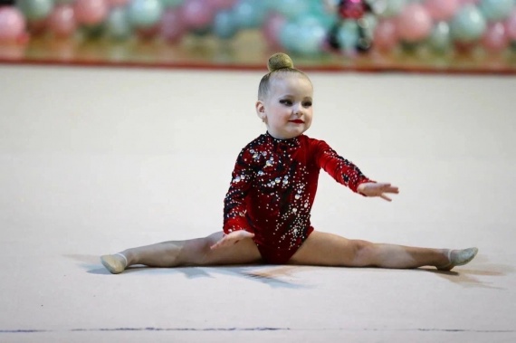 Соревнования по гимнастике для самых маленьких прошли в Озёрах