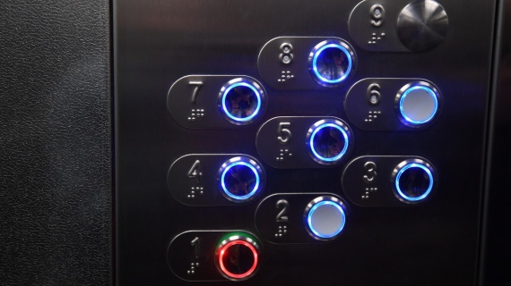 Что делать при пожаре в лифте?