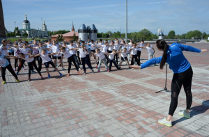 Призер Олимпийских игр Екатерина Лобышева провела утреннюю зарядку в КЦ «Коломна»