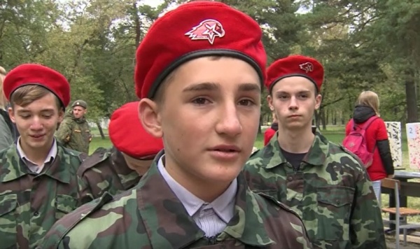 Коломенских школьников приняли в ряды Юнармии