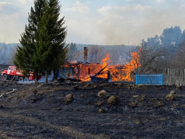 На прошлой неделе в Озерах сгорел частный дом