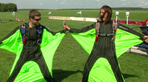 Летающие парашютисты обновили рекорд Европы