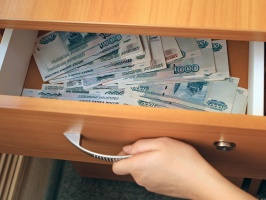19-летний и.о.директора подозревается в растрате 440 тысяч рублей