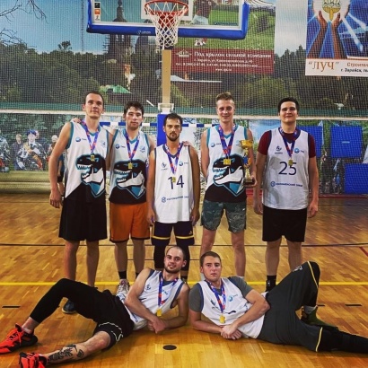 Заводчане заняли первое место на соревнованиях по баскетболу