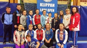Выпускница ГСГУ Валерия Коблова завоевала "золото" на турнире по борьбе в Швеции