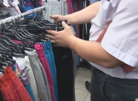 Подмосковный Роспотребнадзор наложил более сотни штрафов за неправильную одежду