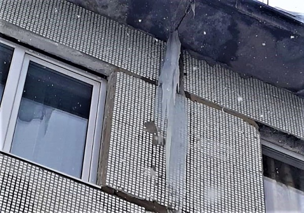 УК из Серебряных Прудов заставили отремонтировать текущую крышу