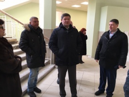 Денис Лебедев проинспектировал ход ремонта медучреждений