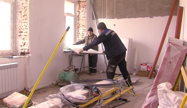В Сергиевской школе искусств полным ходом идёт капитальный ремонт