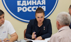 Елена Серова поможет луховичанам добиться признания дома аварийным