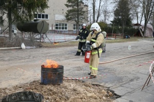 На КБМ проводятся пожарные учения