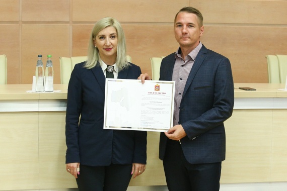 Коломенский врач получил сертификат "Социальной ипотеки"