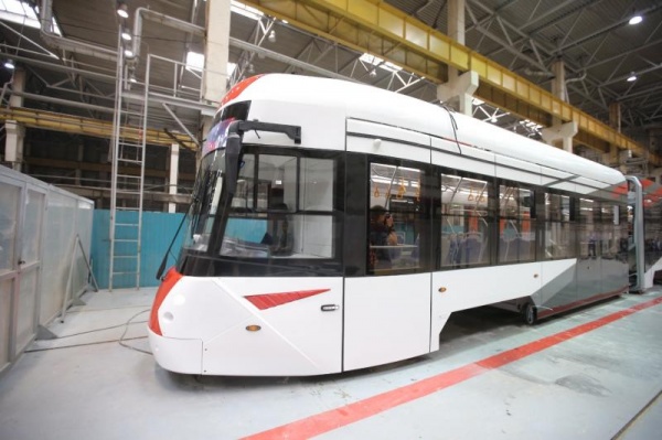 Уралтрансмаш представил новый трамвай