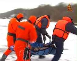 Коломенские спасатели получили новые водонепроницаемые костюмы