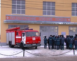 В Коломне открыли мемориальную доску погибшему пожарному Андрею Баландину